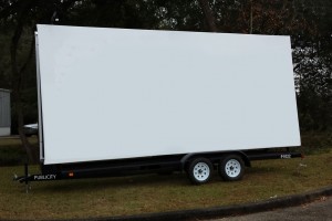 TRAILER MÓVEL OU ESTACIONÁRIO